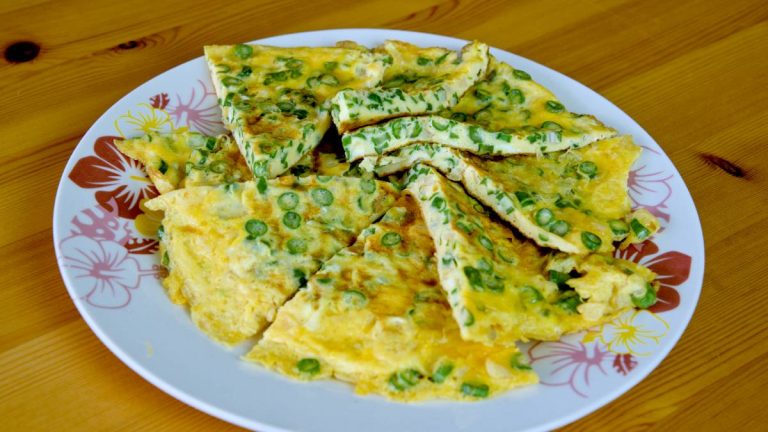 green beans omelet image (16) featured