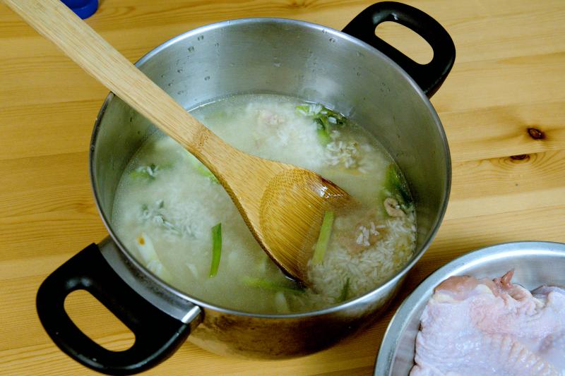 One-Pot Hainanese Chicken Rice