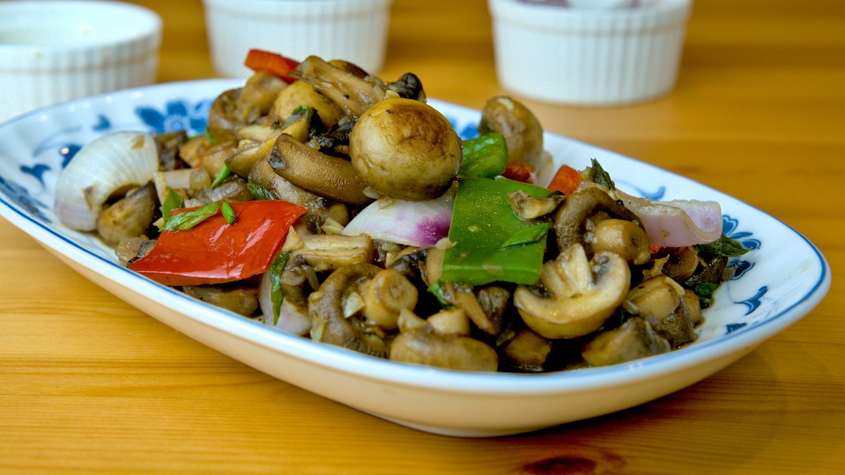 Sautéed Mushrooms with Garlic